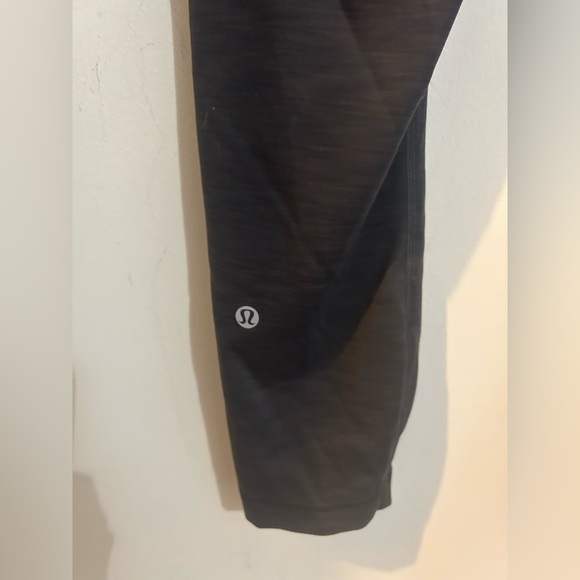 Lululemon Wunder Train High Rise Crop - Picture 7 of 12
